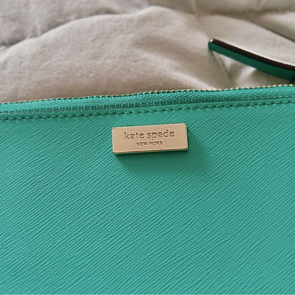 NWOT - Kate Spade Leather Wristlet, Purse, or Wallet - Picture 5 of 12